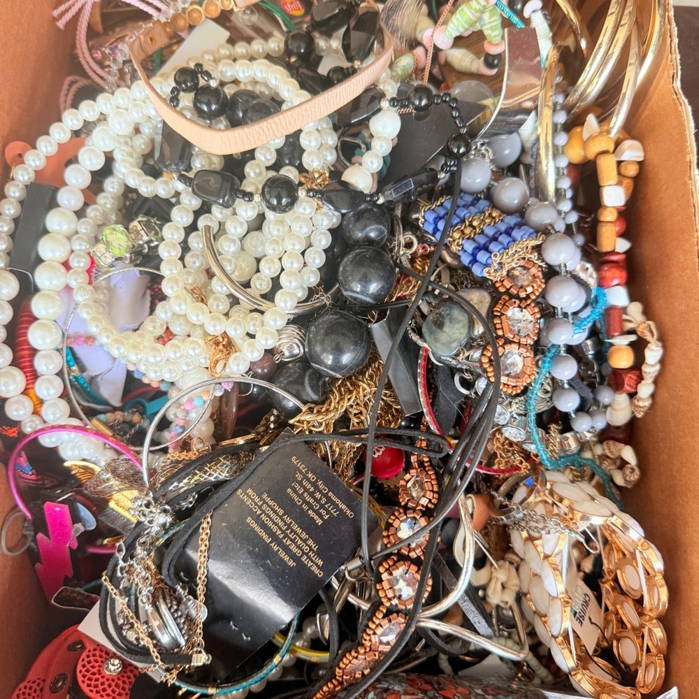 7+ Lbs Vintage To Now Wear Craft Repair Harvest Jewelry Lot